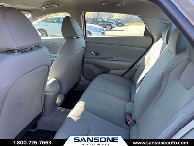 2023 Hyundai Elantra SE