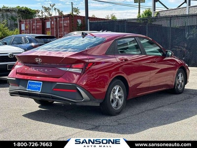 2025 Hyundai Elantra SE