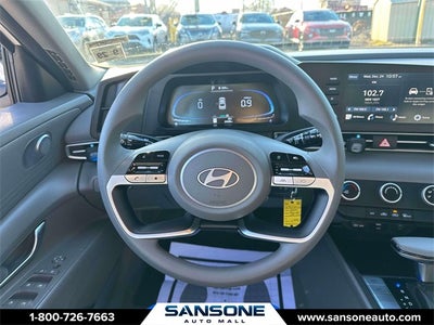 2024 Hyundai Elantra SE