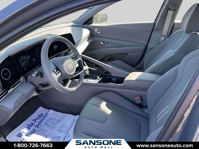 2025 Hyundai Elantra SEL - Photo 13