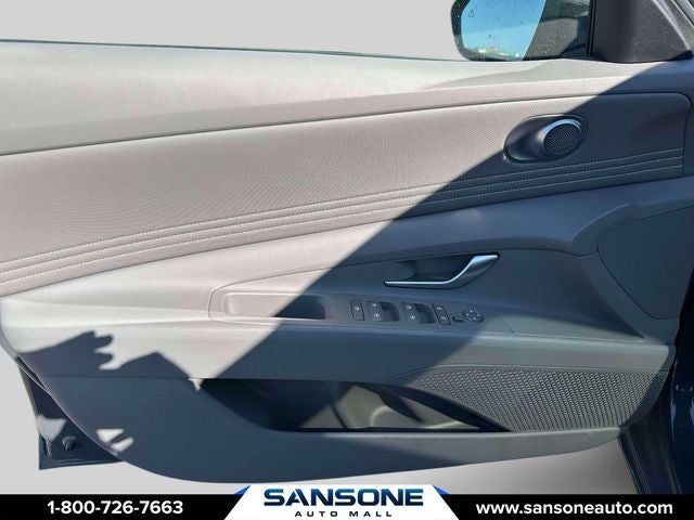 2025 Hyundai Elantra SEL - Photo 14