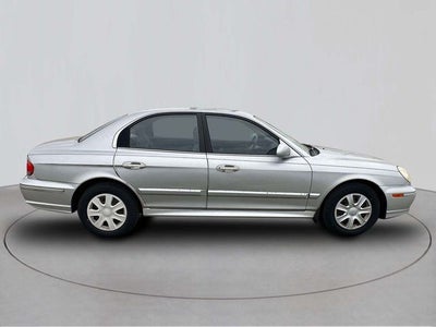 2004 Hyundai Sonata Base