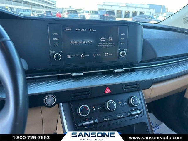 2023 Kia Carnival LX