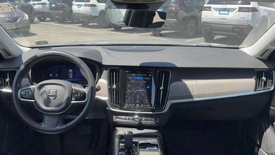 2023 Volvo S90 B6 Plus