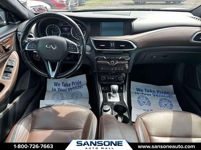 2018 INFINITI QX30 ESSENTIAL