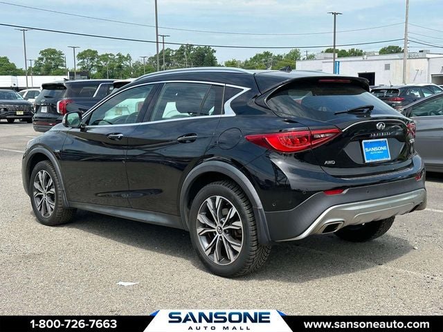 2018 INFINITI QX30 ESSENTIAL