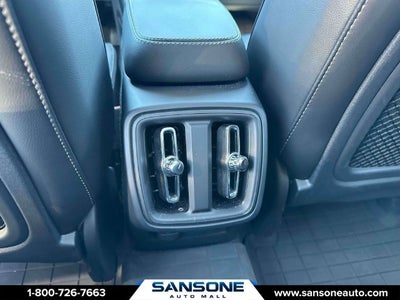 2024 Volvo XC40 B5 Plus Dark Theme
